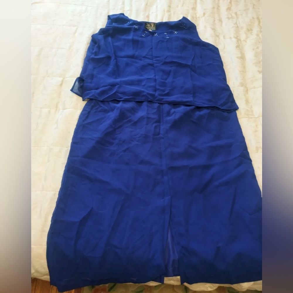 skirt & top set (Size 22)